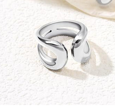 Women’s Adjustable Alloy Geometric Hollow Ring - Silver - electronic accessories