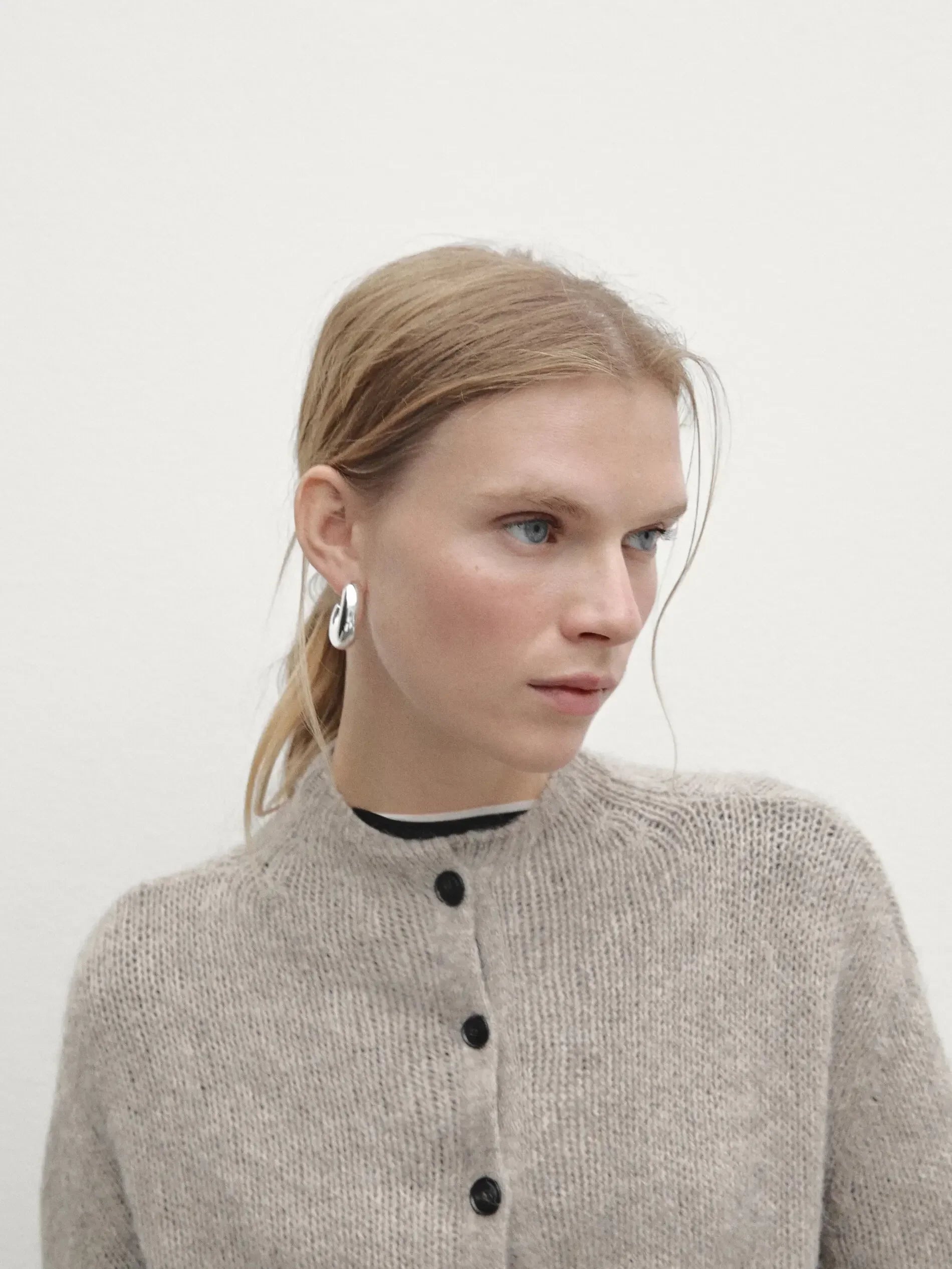 Women’s Casual Minimalist Knit Cardigan