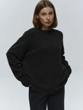 Women’s O-Neck Oversized Sweater - Black / S