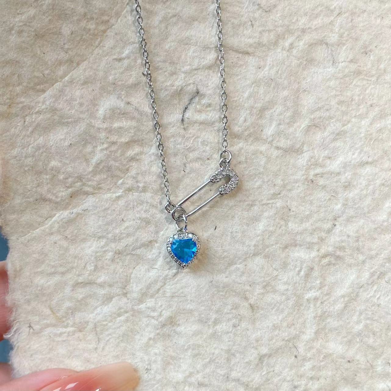 Women’s Personalized Pin Pink Heart-shaped Light Luxury Necklace - Blue Diamond Silver - electronic accessories