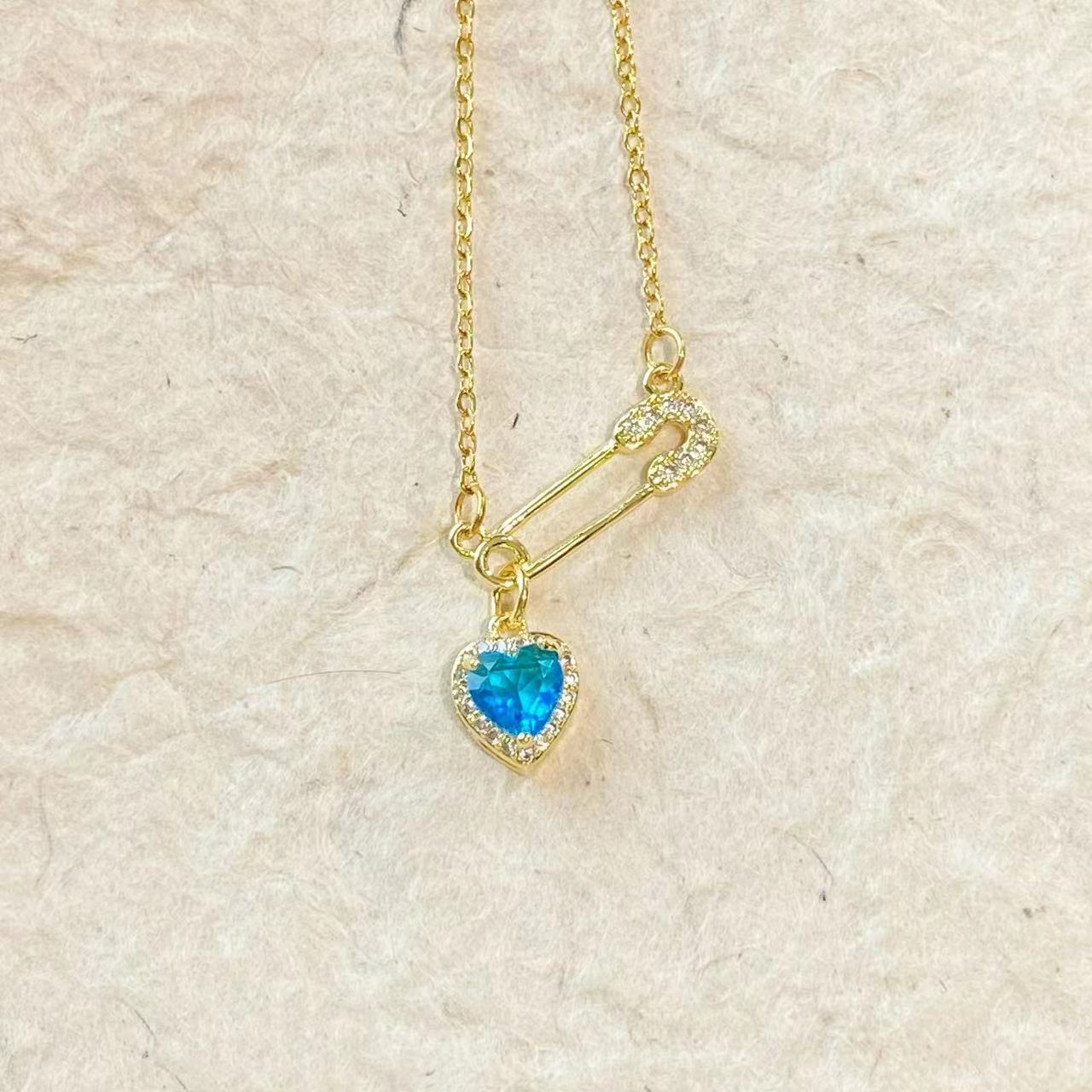 Women’s Personalized Pin Pink Heart-shaped Light Luxury Necklace - Blue Diamond Gold - electronic accessories