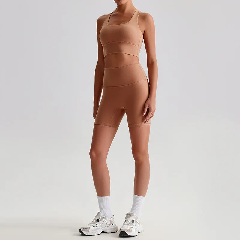 Women’s Seamless Yoga Set - Quick-Dry Naked Feel Backless Bra Booty-Lifting Shorts - mocha mousse / M
