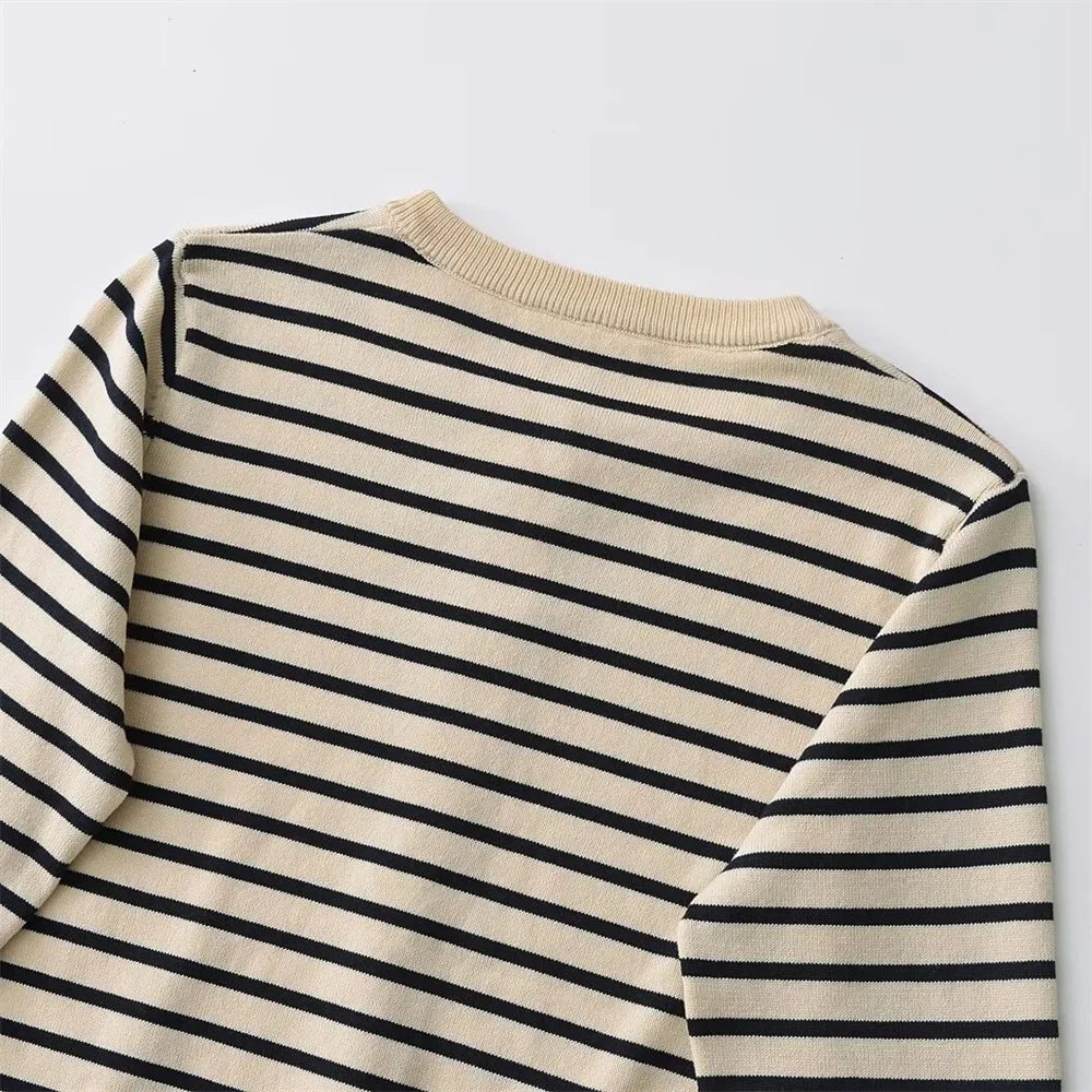 Women’s Simple Round Neck Long sleeved Striped Fine Knitted Cardigan