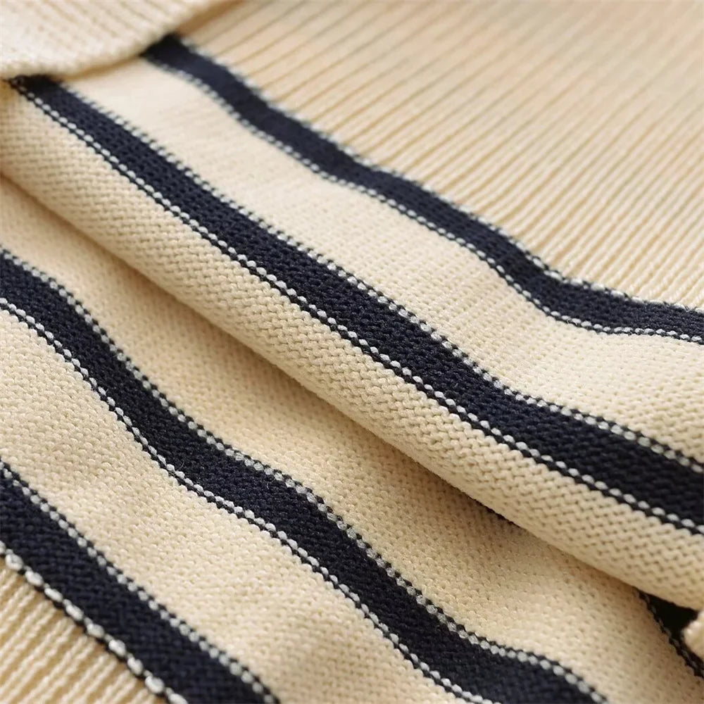 Women’s Simple Round Neck Long sleeved Striped Fine Knitted Cardigan