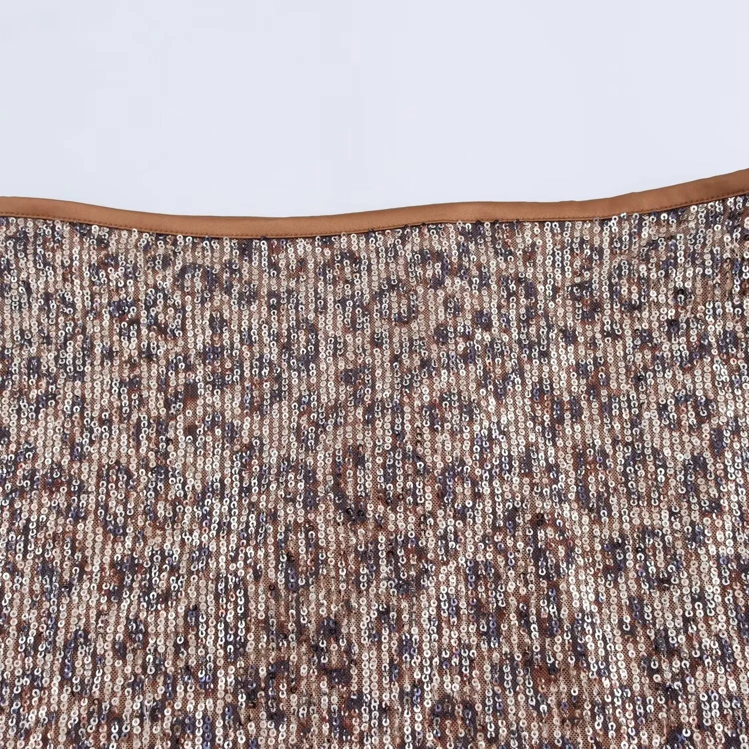 Women’s Slim Fit Sequin Inlaid High Waisted Mini Skirt