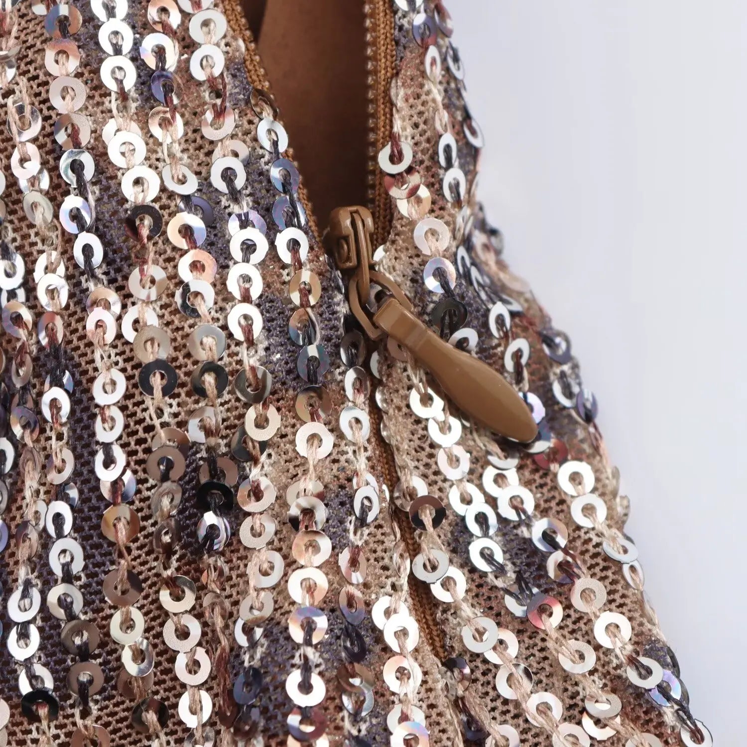 Women’s Slim Fit Sequin Inlaid High Waisted Mini Skirt