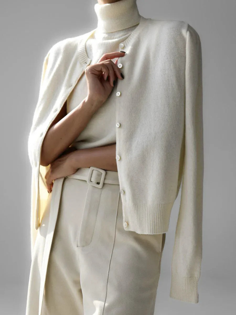 Women’s Solid Sweater Cardigan Long Sleeve - White / S