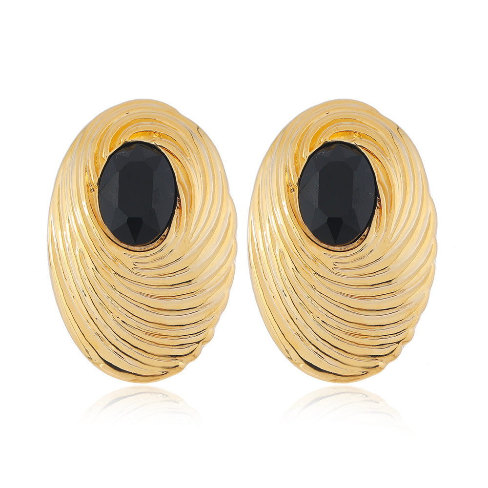 Women’s Vintage Court Style Cocoon-shaped Oval Earrings - Gold - electronic accessories