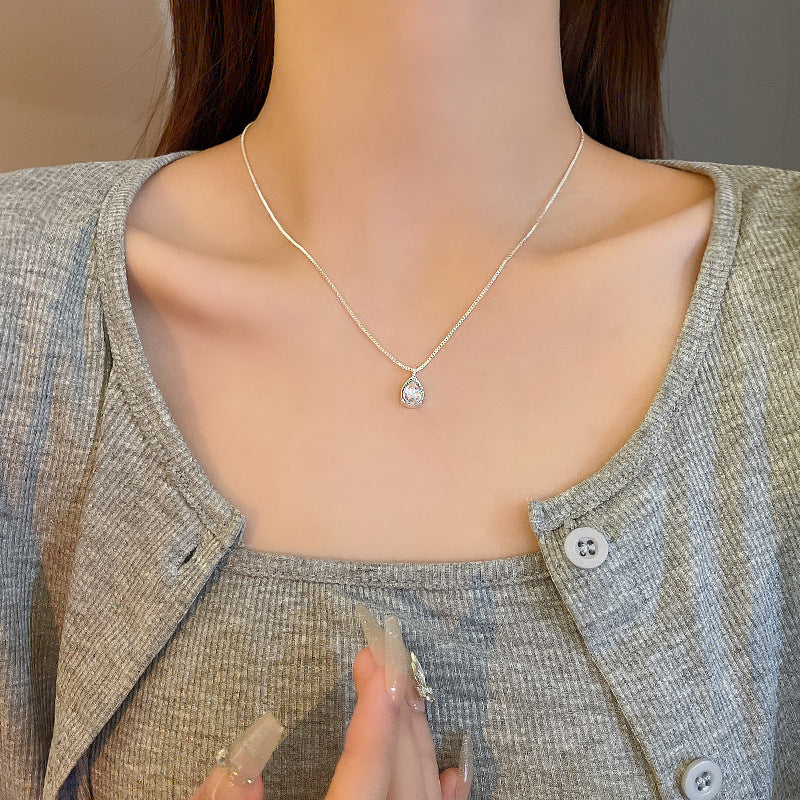 Zircon Necklace Women’s High-grade Super Flash Clavicle Chain - X1050 Silver - electronic accessories
